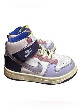 Nike Purple White High Top Sneakers Size 7.5 Comfy School Sneaker Play Shoe